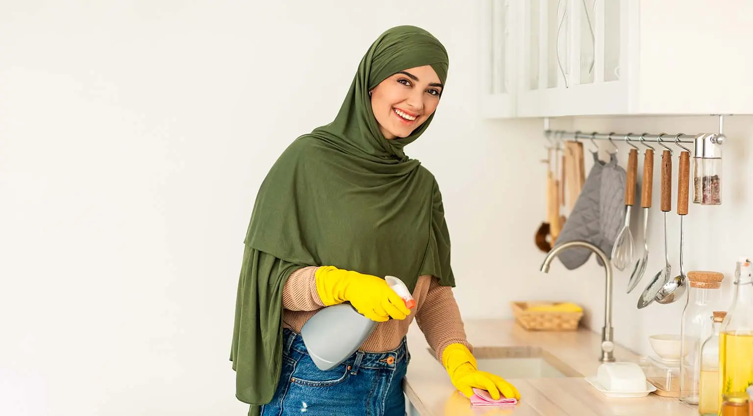 خادمات للتنازل